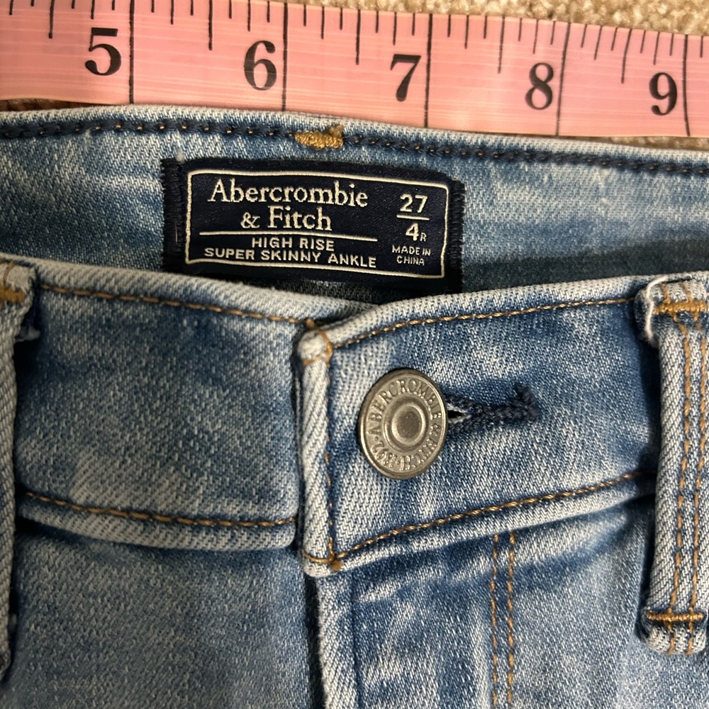 A&F High Rise Super Skinny Ankle Jeans - Picture 4 of 6